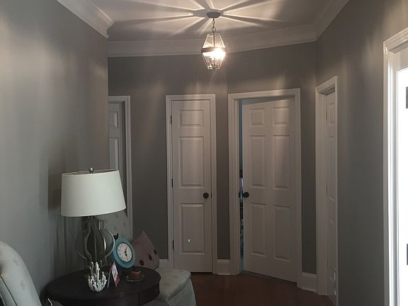 5th image of 9543 Poplar Ct