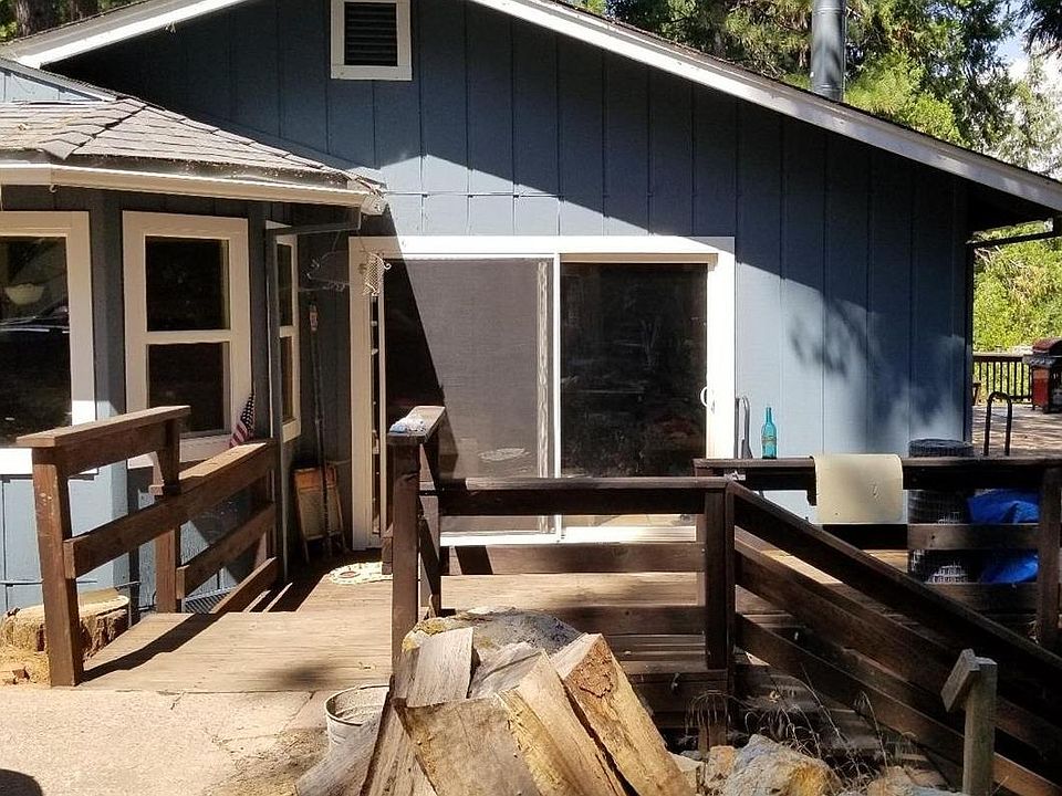 1st image of 25588 Meadow Dr