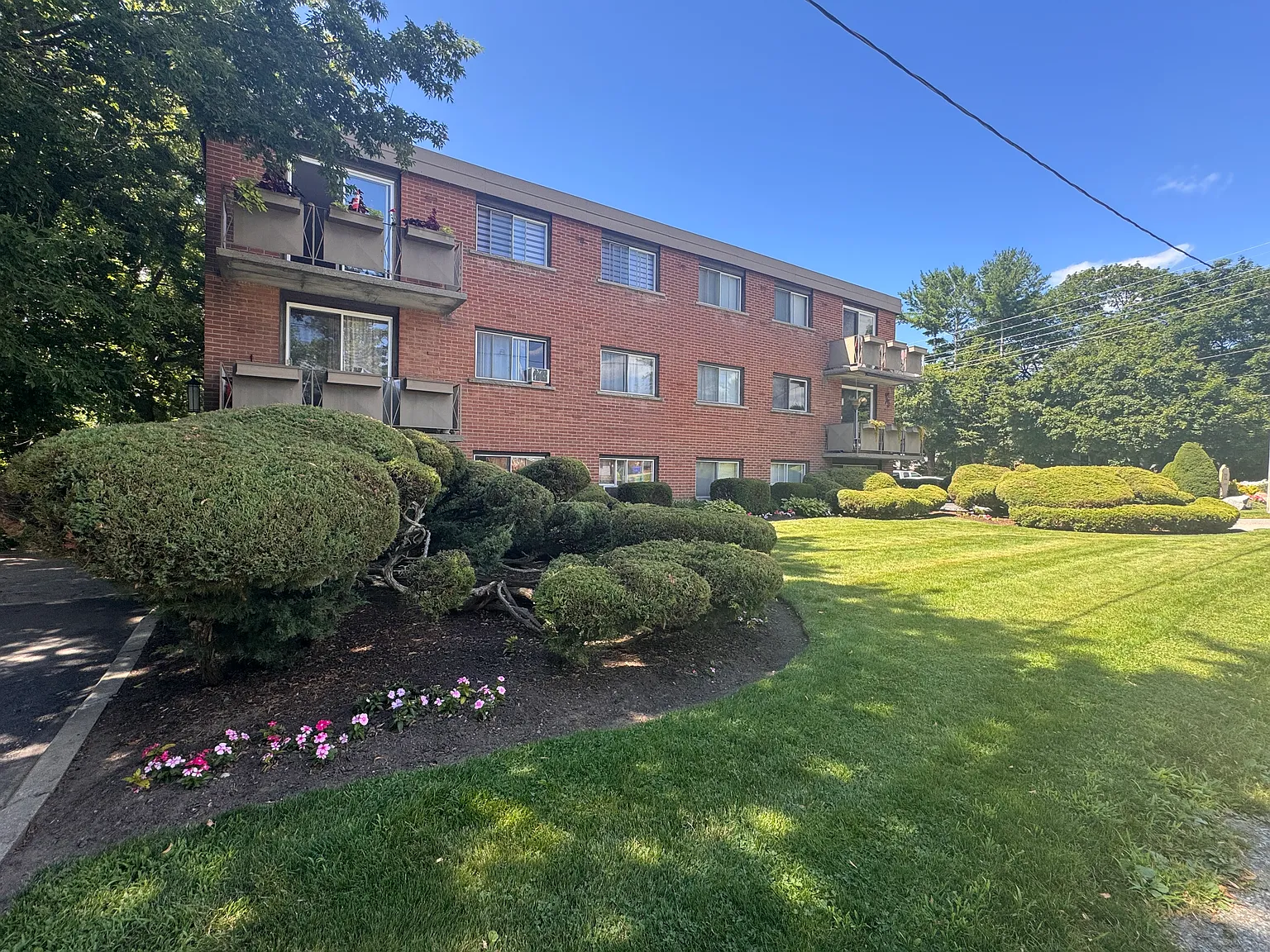 Riverside Estates — Photo 2