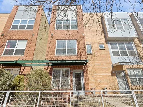 3512 W Belmont Ave, Chicago, IL 60618