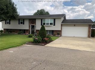 148 English Rd, Point Pleasant, WV 25550