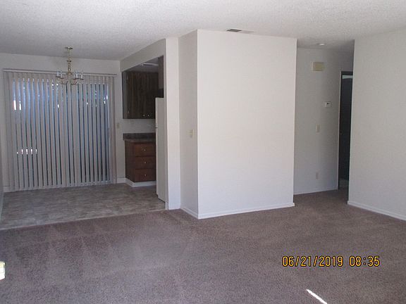 4th image of 3028 Wentworth Dr