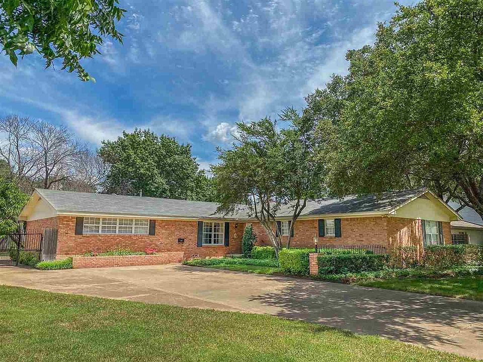 4403 Martinique Wichita Falls Tx 76308 Mls 160910 Zillow