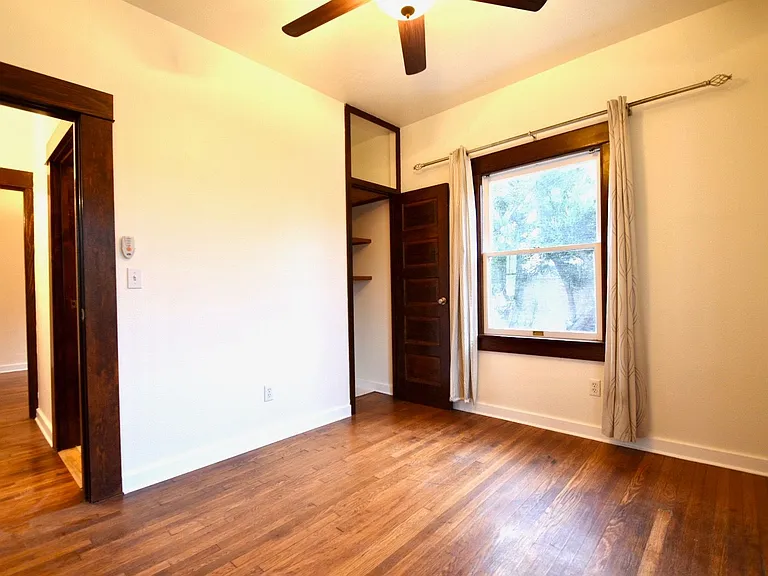 4857 Kansas St — Photo 21