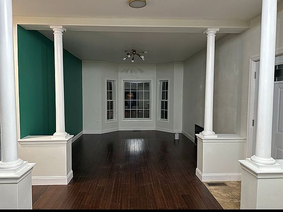 4th image of 118 Trellis Way