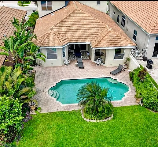 4 bed, 2871 sqft, $6,500 — Photo 2