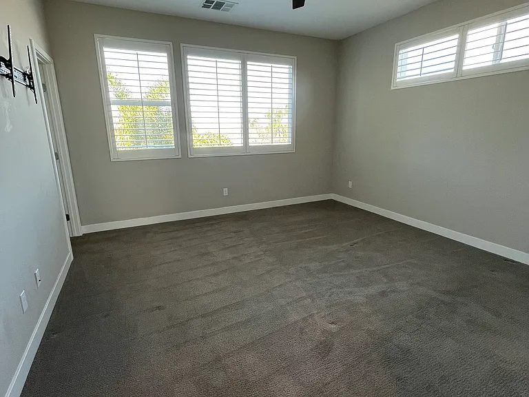 715 Seaside St — Photo 10