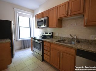 281 Saint Paul St APT 1, Brookline, MA 02446