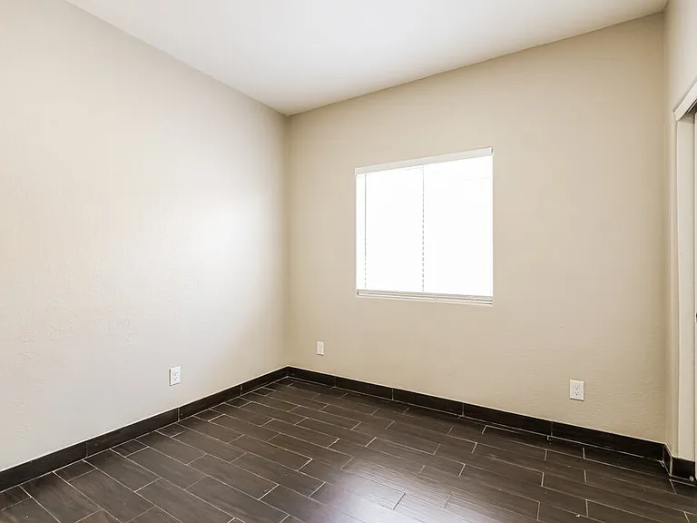 9204 E Muleshoe St — Photo 13