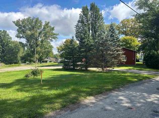 8628 E Koher Rd S, Syracuse, IN 46567