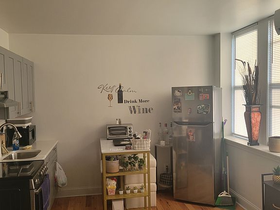 5th image of 118 N 50th St #B12-12