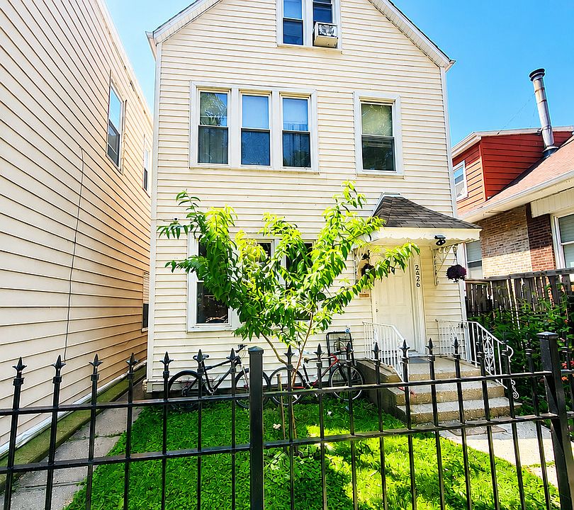 1st image of 2426 N Lotus Ave