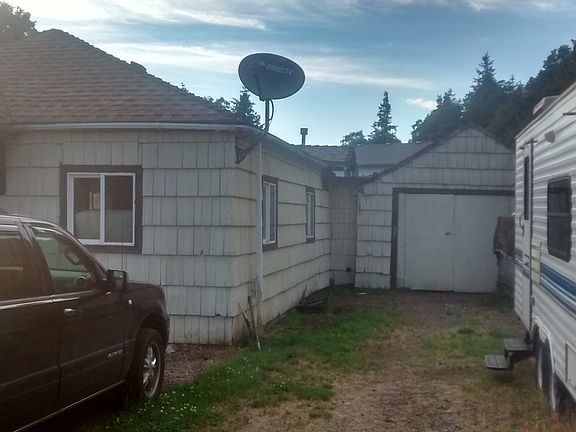 front of house garage