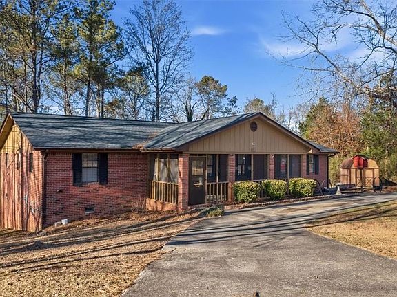 2nd image of 463 Compton Rd SE