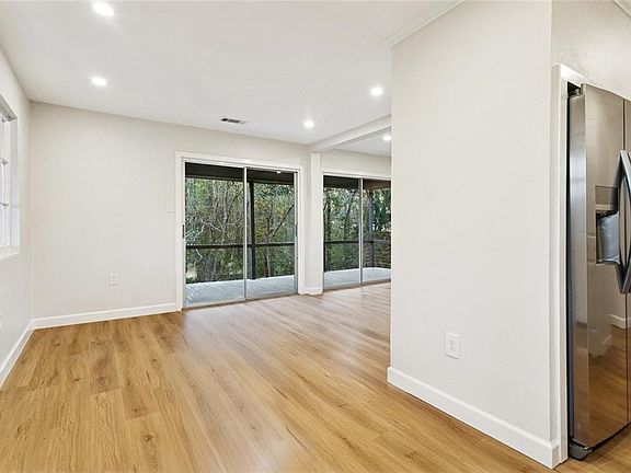 5th image of 200 S Grant St