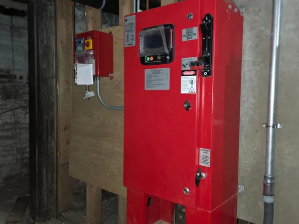 815 Montgomery Street image 12 of 18