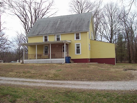 2nd image of 923 E Beaumont Ave