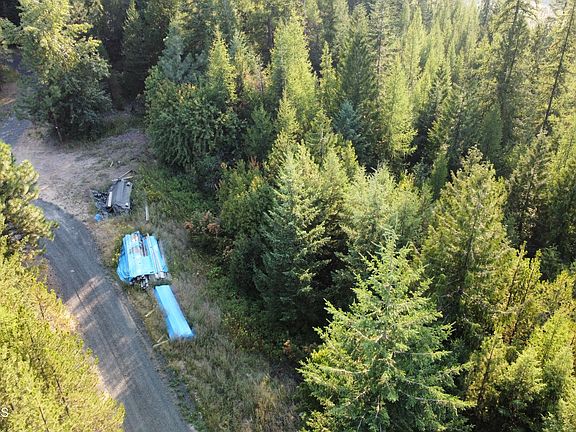 4th image of 972 Crystal Peak Rd