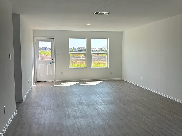 14814 Rhyolite Way — Photo 7
