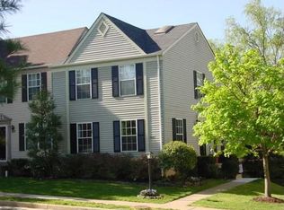 6627 Rockleigh Way, Alexandria, VA 22315