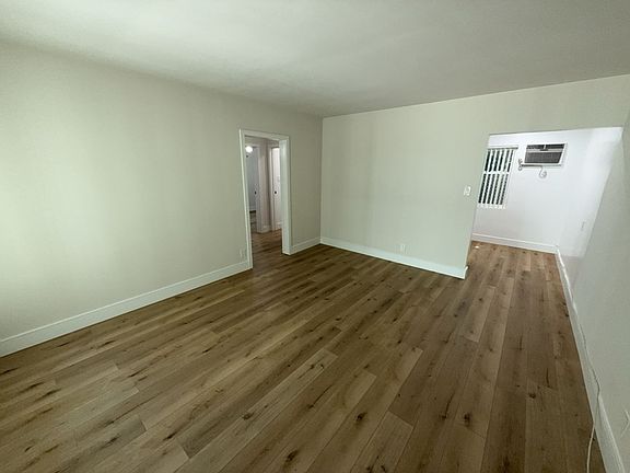 2nd image of 267-269 W Elm Ave #69B