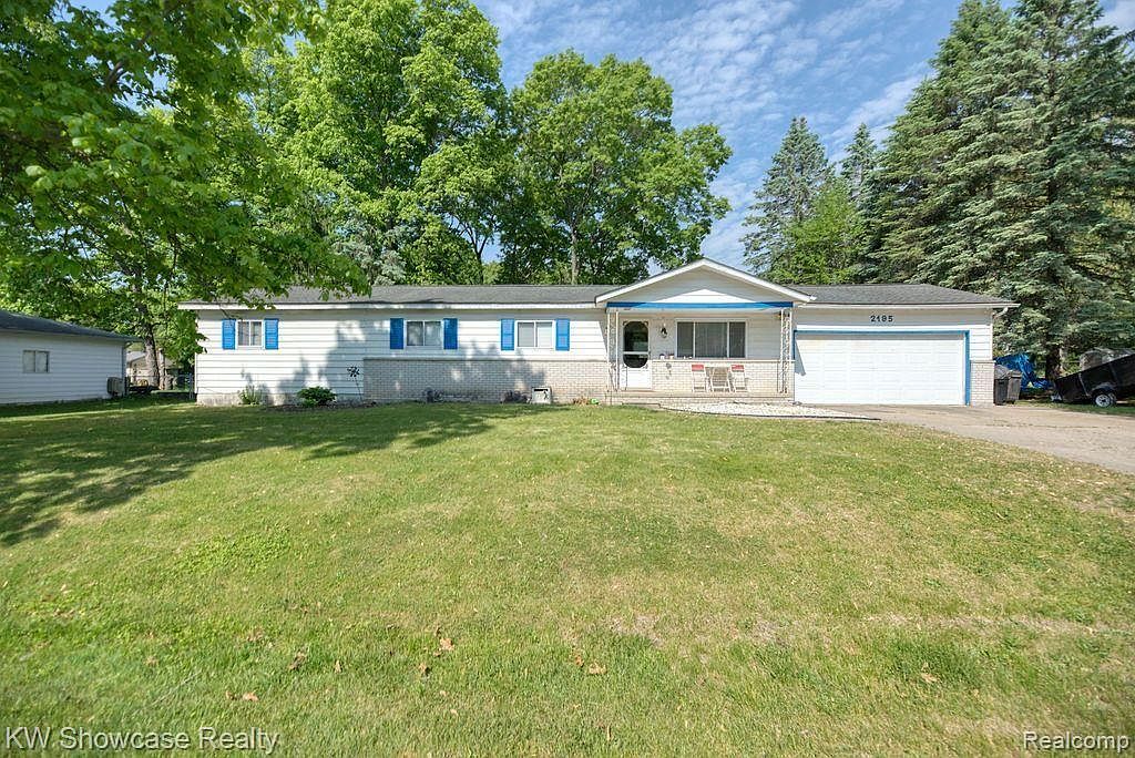 2195 Arbor Ave, Wixom, MI 48393 Zillow