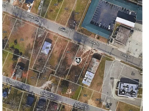 610 Link St, Fayetteville, NC 28301