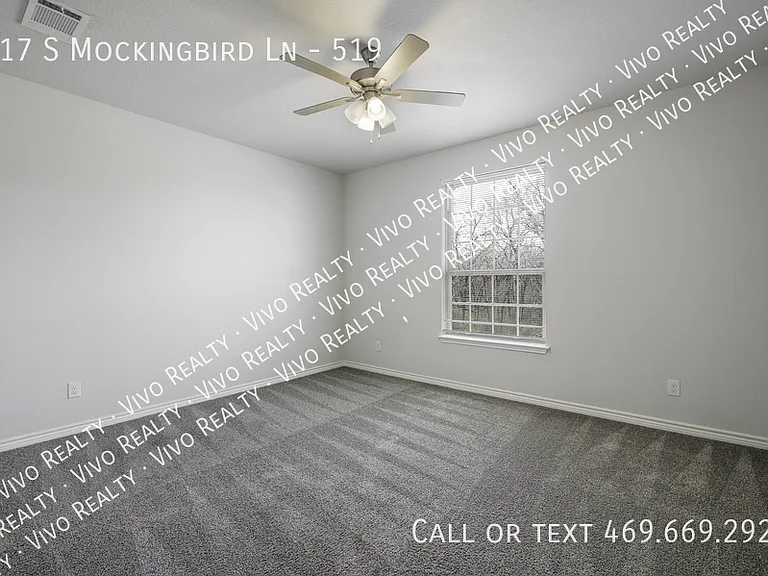 517 S Mockingbird Ln #519 — Photo 9