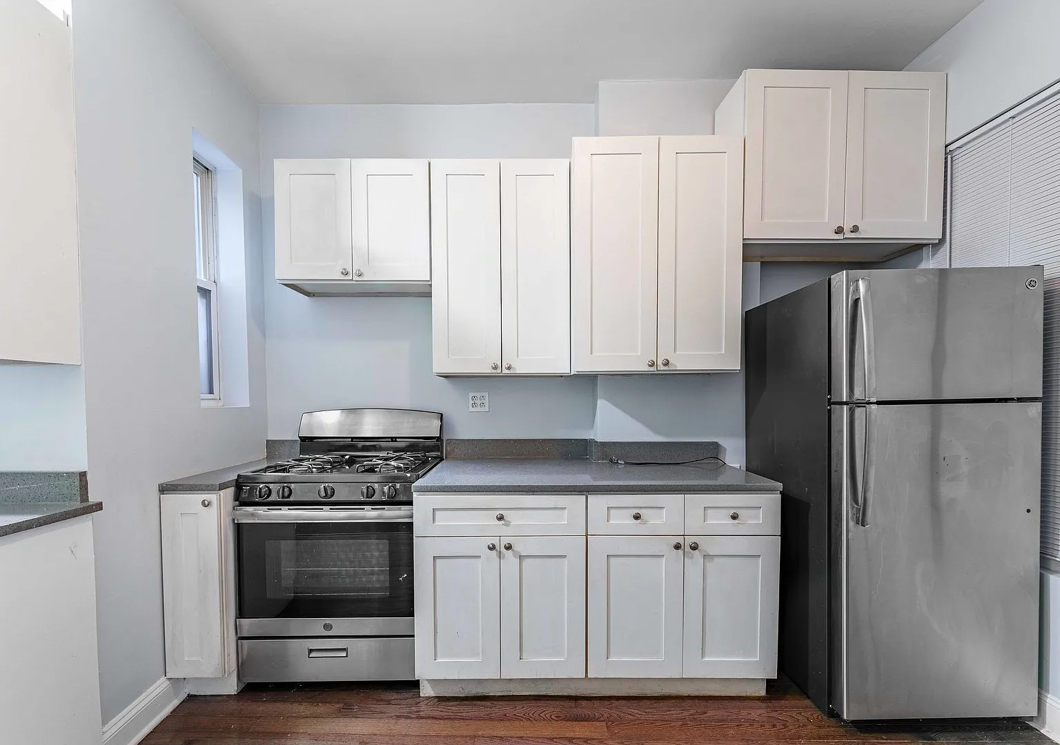 3 bed, 1200 sqft, $1,900 — Photo 3