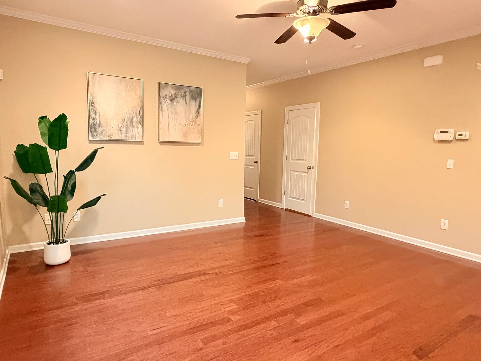 4 bed, 3.5 bath, 2210 sqft, $2,185 — Photo 4