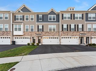 76 Sisters Farmstead Dr, Mount Laurel, NJ 08054