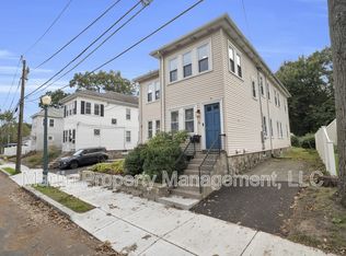 6 Stirling St Floor 1, Andover, MA 01810