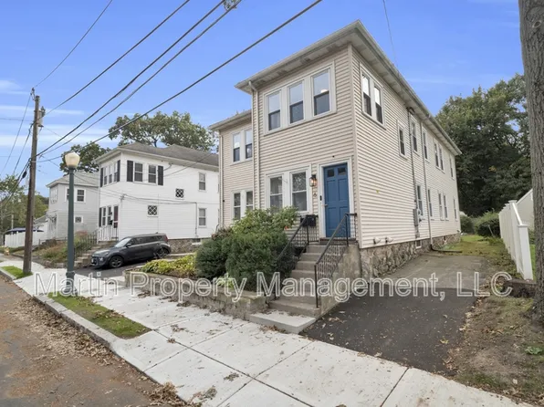 6 Stirling St Floor 1, Andover, MA 01810