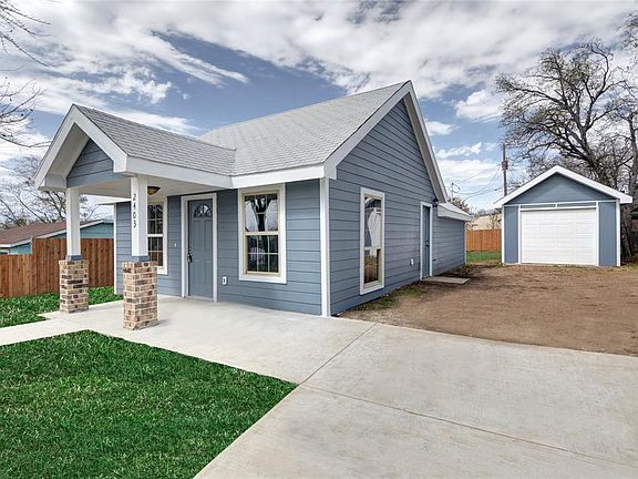 RIGHT SIDE OF THE FRONT ELEVATION