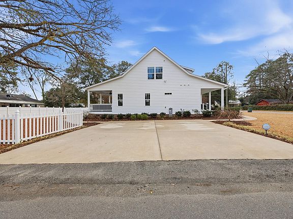 4th image of 302 S Prospect St