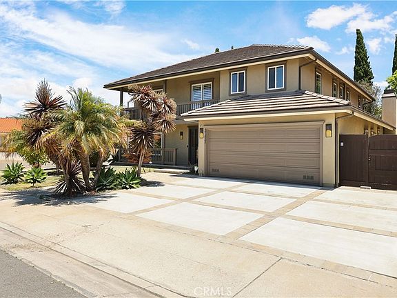 3rd image of 21822 Seacrest Ln