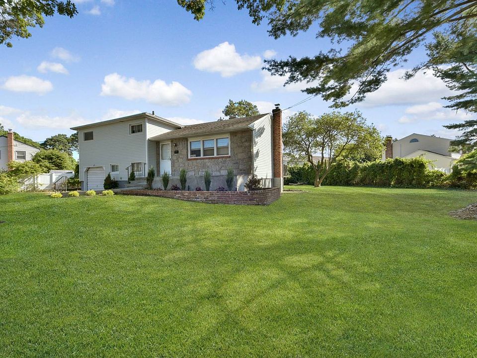 1st image of 128 West Dr