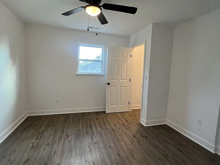 1500 Arlington Ave — Photo 3