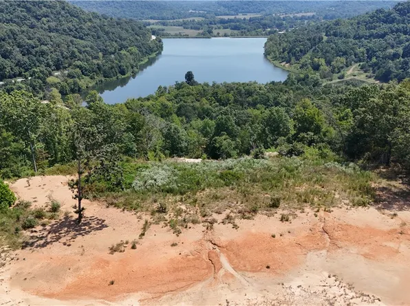 1 Madison 3405, Huntsville, AR 72740
