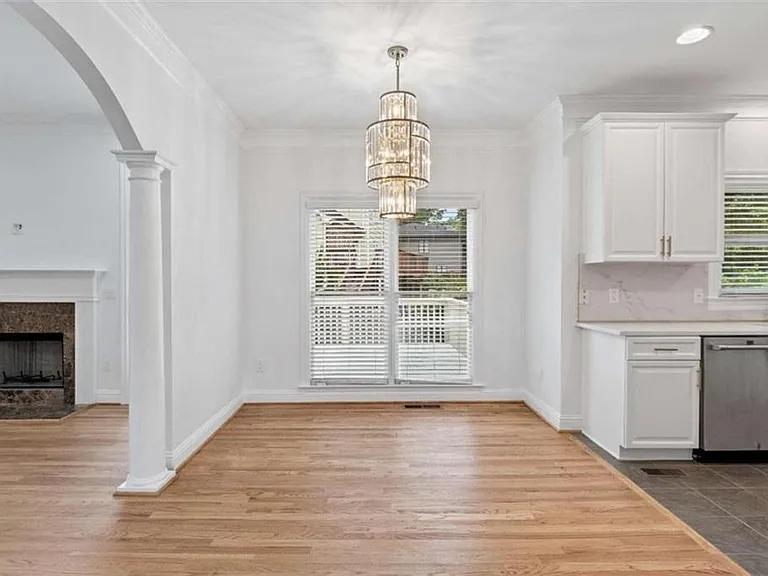 1711 Summit Glen Ln — Photo 9