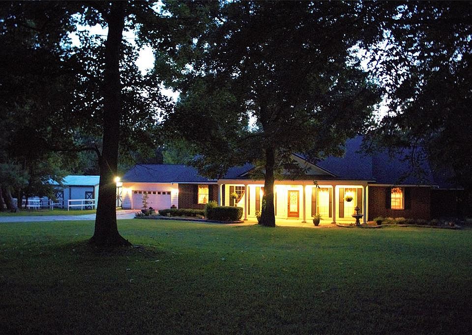 1st image of 2111 E Blue Lake Dr
