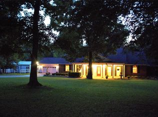 2111 E Blue Lake Dr, Magnolia, TX 77354
