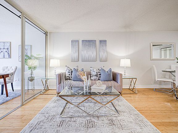 5th image of 1001 Bay St #1506