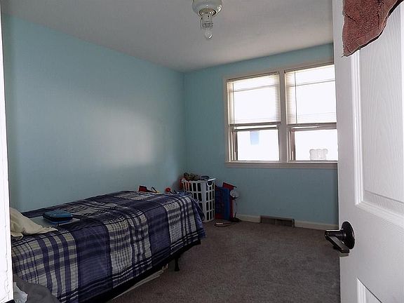 3rd image of 144 De Pinedo St #1