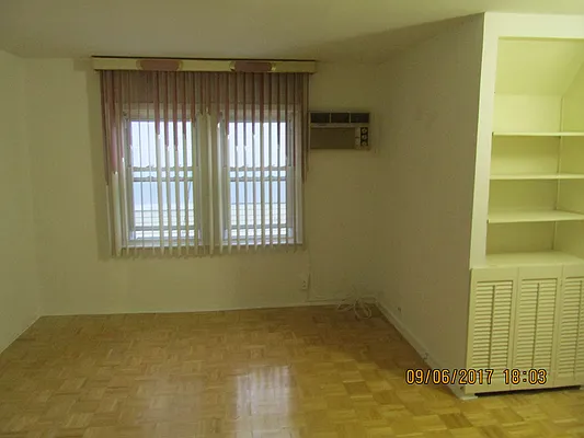 Rented by Windsor Homes Realty Corp | media 27