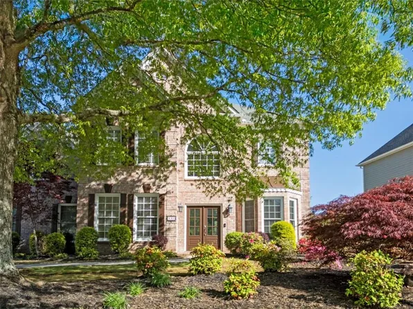 630 Bluff Oak Ct, Roswell, GA 30076