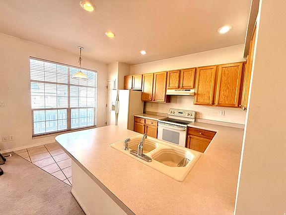 2nd image of 14119 S Senior Band Rd E