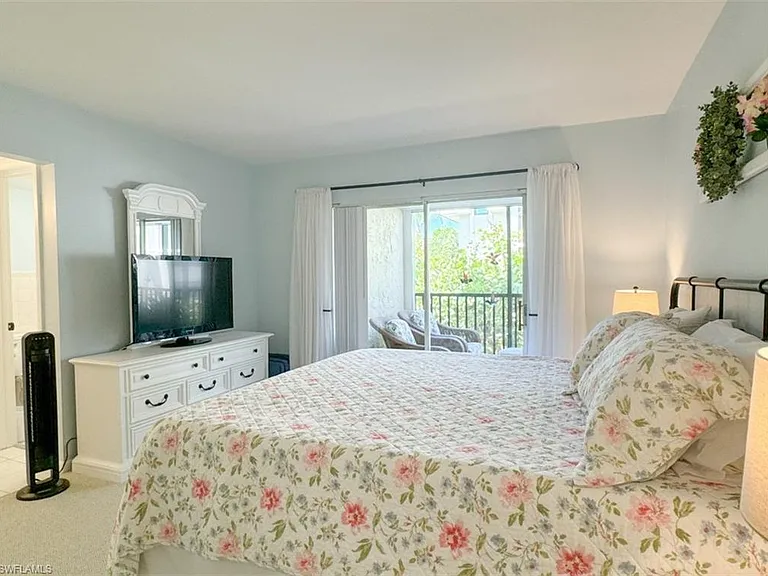 788 Park Shore Dr #D27 — Photo 33