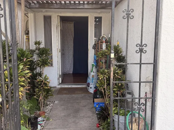 1640 Maple Dr, Chula Vista, CA 91911