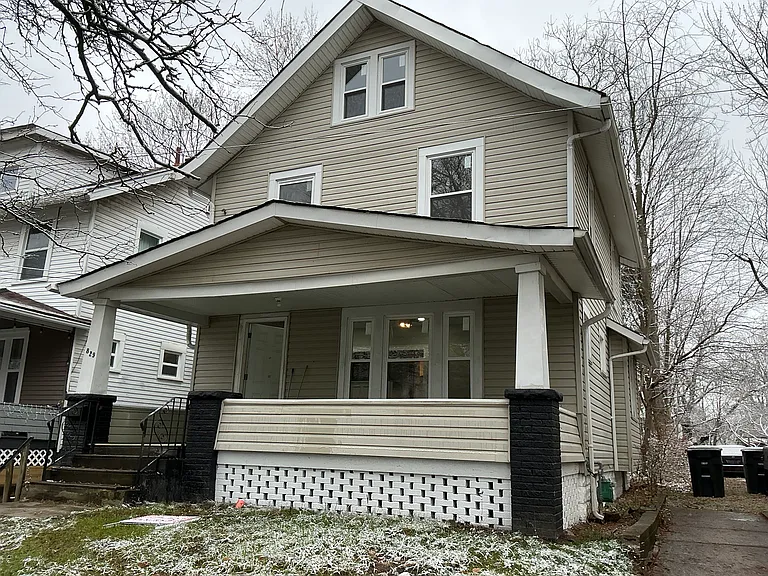 829 Aberdeen St — Photo 2